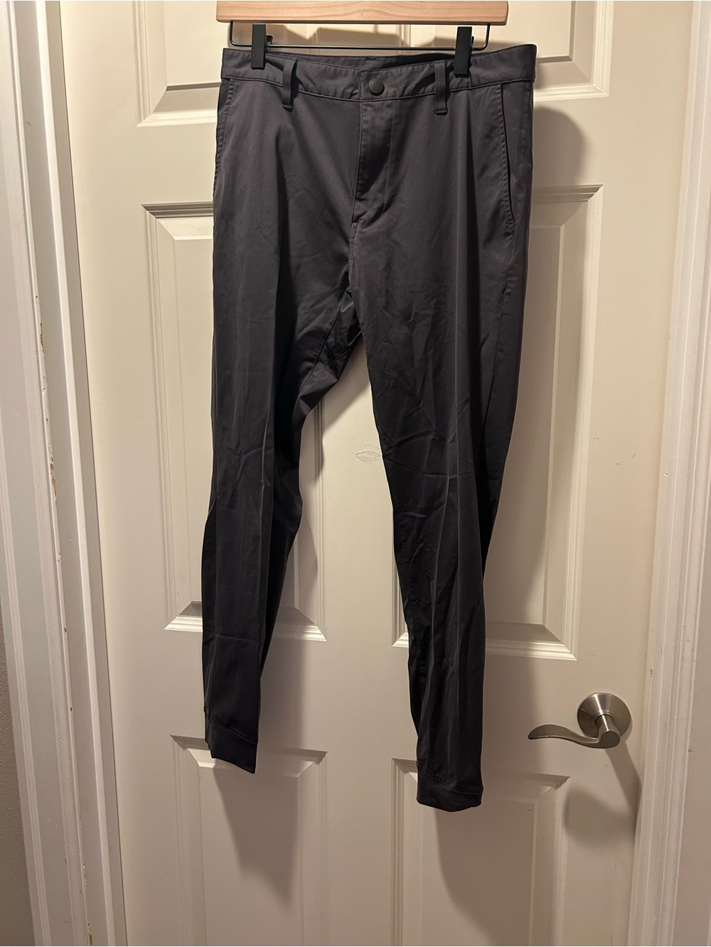 RHONE Men's Slim Tech Pants - Charcoal